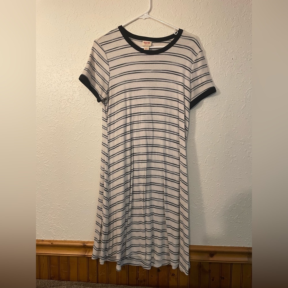 Black and white t shirt dress